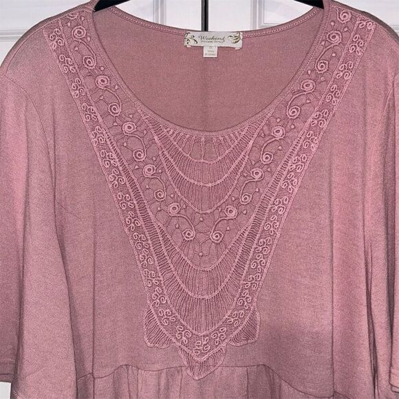 Weekend Suzanne Betro Women's 1X Pink Embroidered  Tunic - Picture 6 of 6